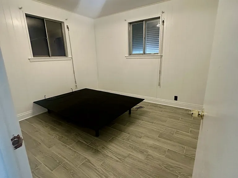 1752 Diane Dr — Photo 3