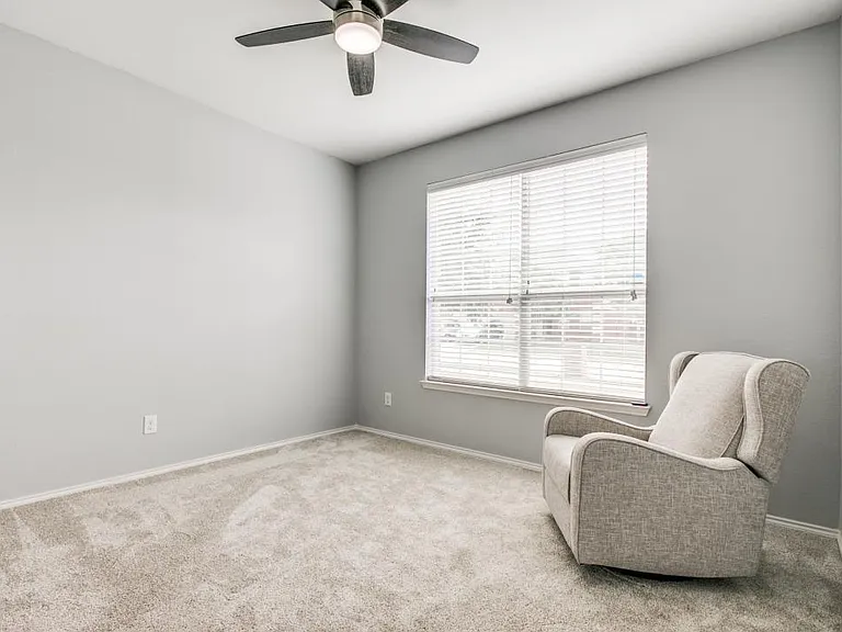 8633 Star Thistle Dr — Photo 14