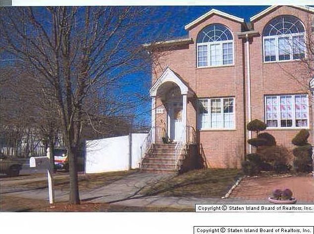 1st image of 201 Shiel Ave
