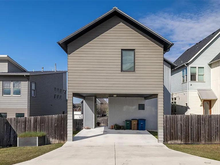 6021 Seville Dr — Photo 31