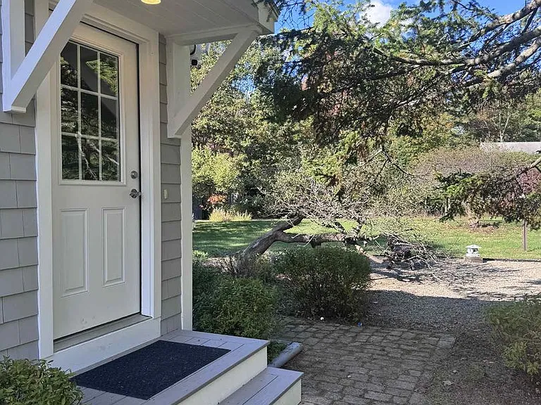 16 Richards Dr — Photo 11