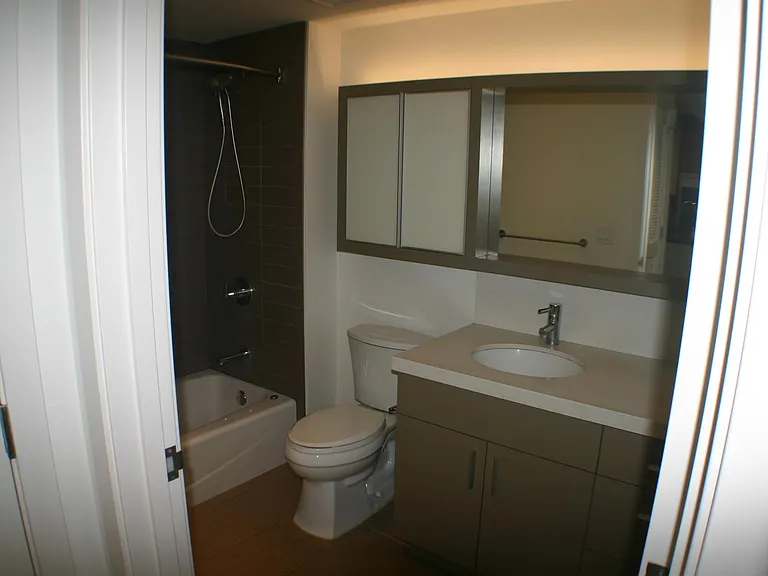 600 Ala Moana Blvd #908 — Photo 8