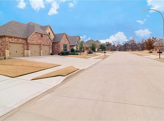 5th image of 15316 Duck Creek Ct