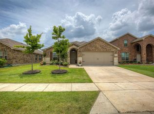 414 Stuart Ln, Fate, TX 75189