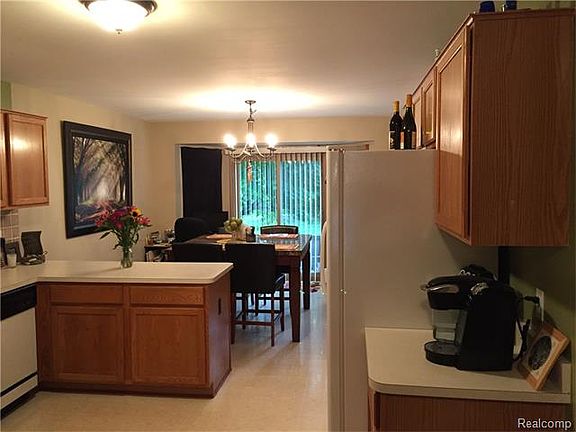 5th image of 21844 Wilshire Cir