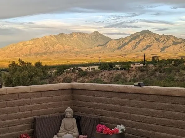 1201 W Camino Velasquez, Green Valley, AZ 85622