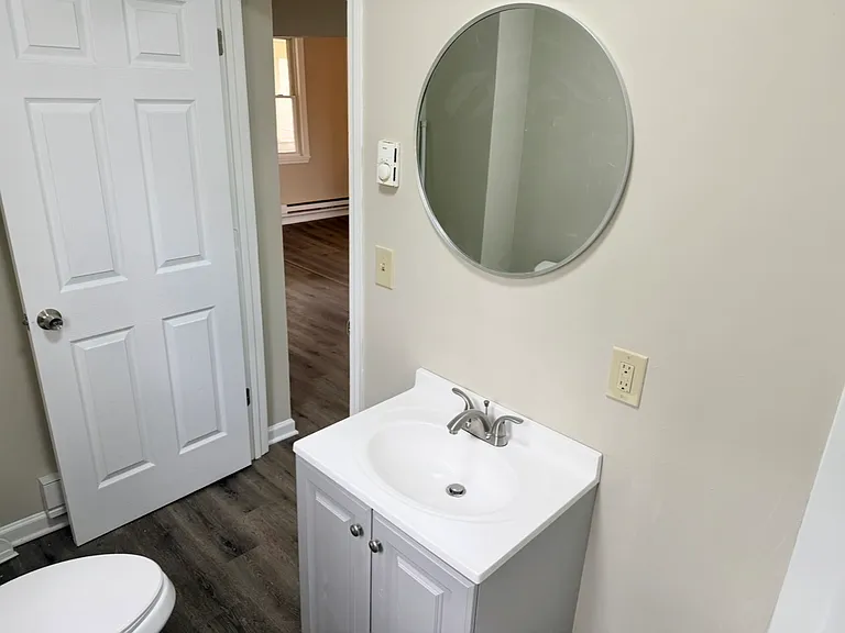 3-5-7 Maple St #7 — Photo 14