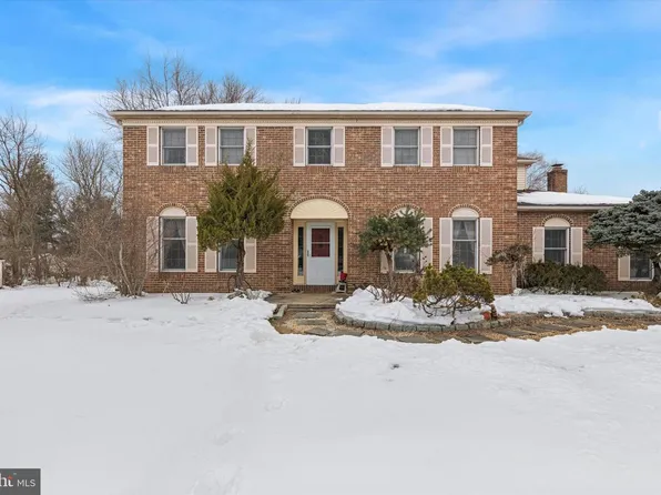2010 Canterbury Ln, Jamison, PA 18929