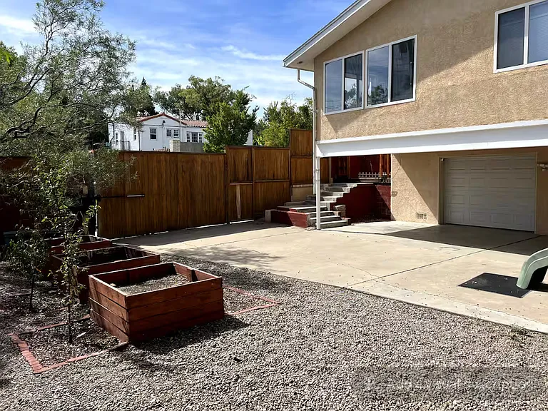224 Hermosa Dr SE — Photo 197