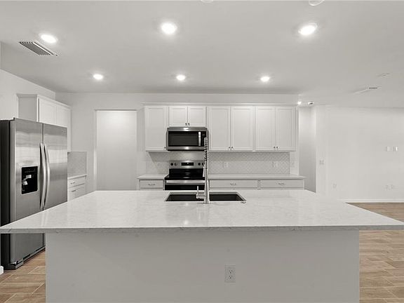 4th image of 27842 Solis Grande DR