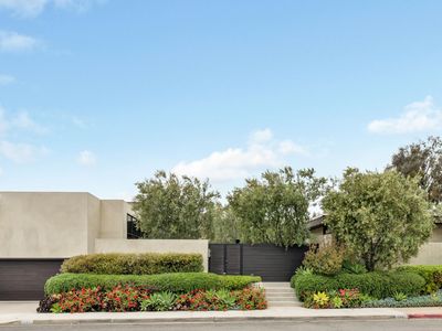 711 K Thanga Dr, Corona Del Mar, CA, 92625
