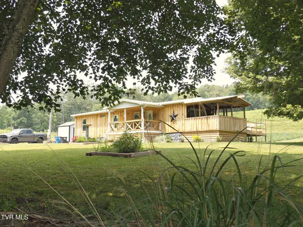 820 Fairview Rd, Hampton, TN 37658