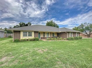 835 E 9th St, Edmond, OK 73034