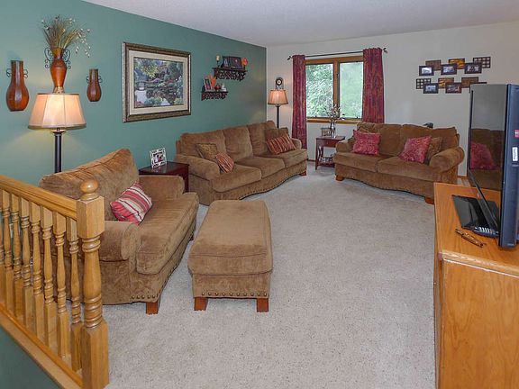 3rd image of 39391 Homestead Ave