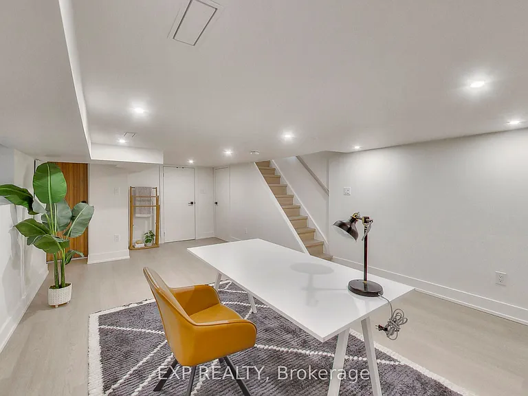 37 Gilbert Ave — Photo 20