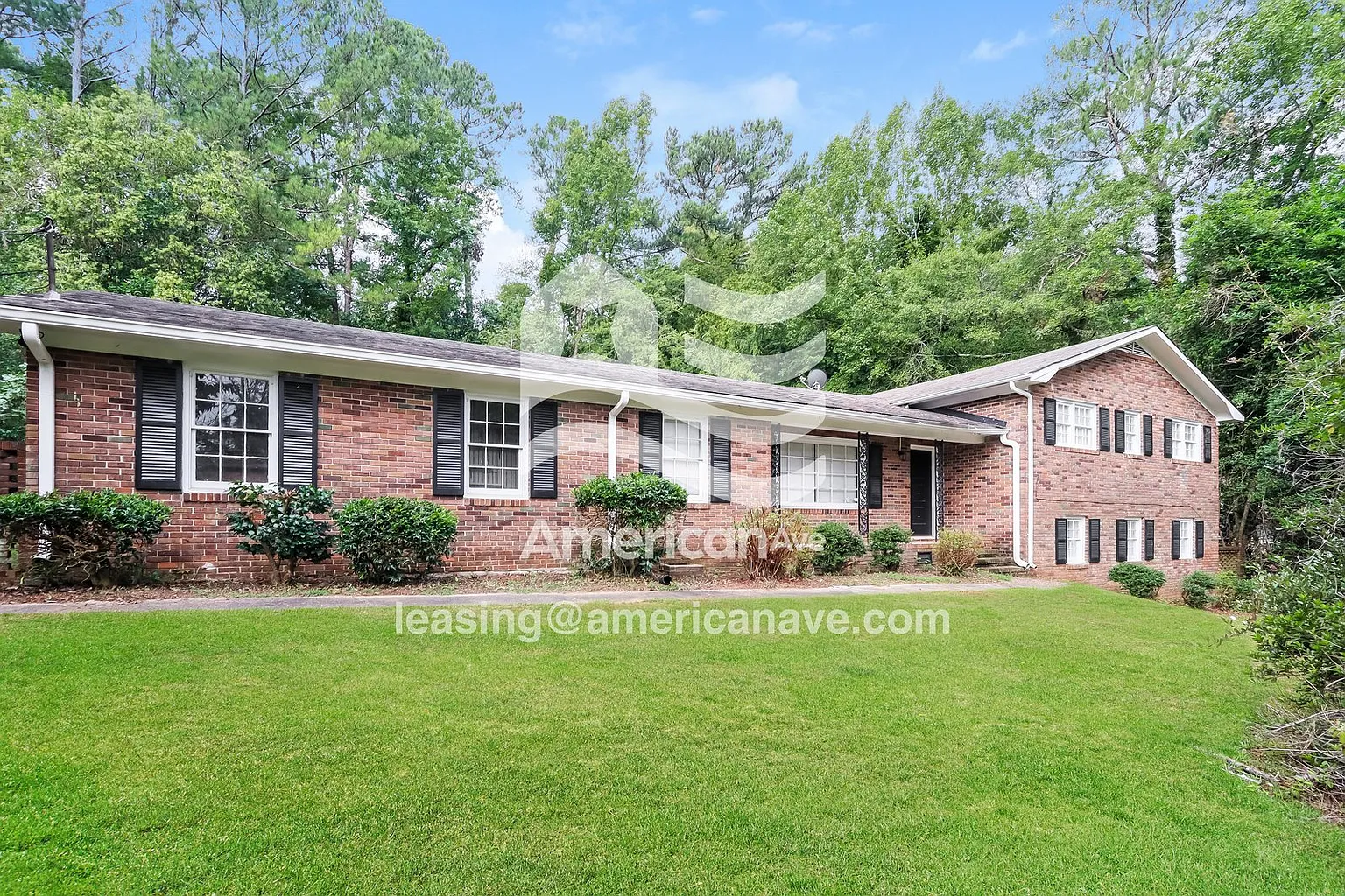 1904 Flintwood Dr photo 1