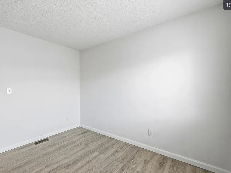 529 Sieber Pl #21 — Photo 10