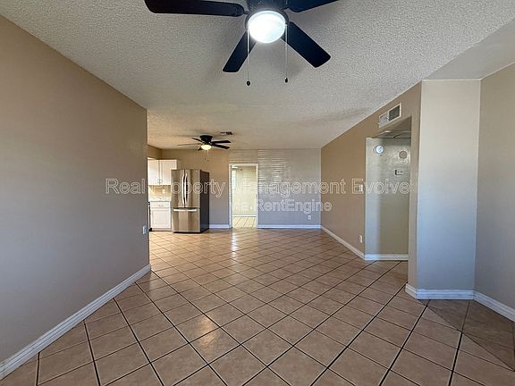 2nd image of 1637 W Muriel Dr