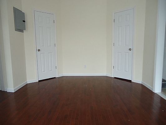 2nd image of 241 Clifton Pl APT 7