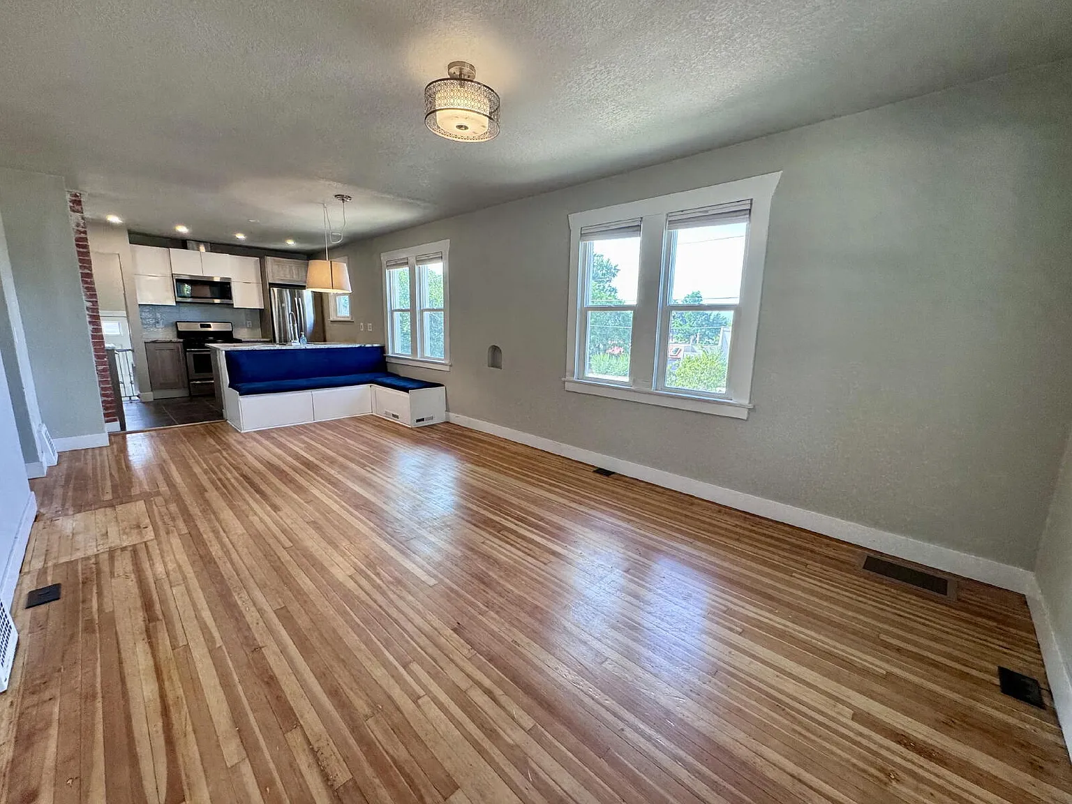 Charming 4-Bedroom 2-Bath Denver Home — Photo 2