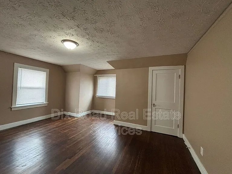 426 Otterbein Ave — Photo 20