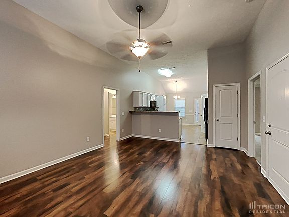 2nd image of 2833 Painted Pony Dr