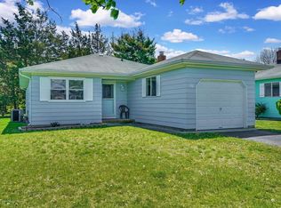 26 San Salvador St, Toms River, NJ 08757