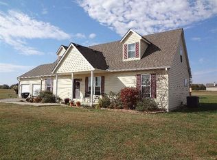 4281 Ashley Dr, Chanute, KS 66720