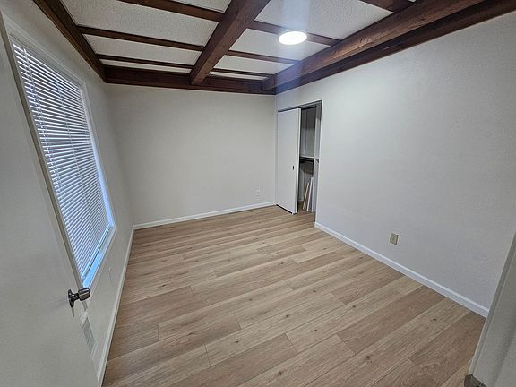 3rd image of 300 2nd Ave APT B