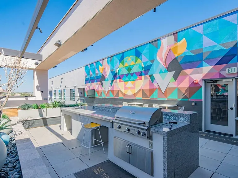 688 W 1st St #ID1263086P — Photo 28