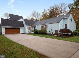 10 Tudor Ct, Chesterfield, NJ 08515