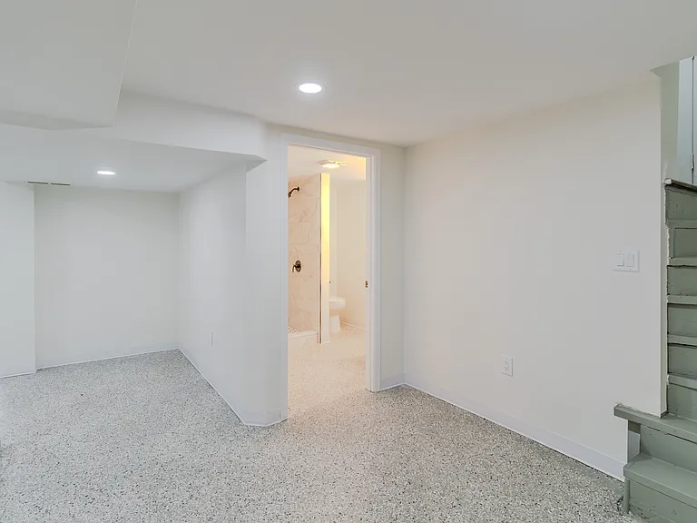 1753 Taft St — Photo 27
