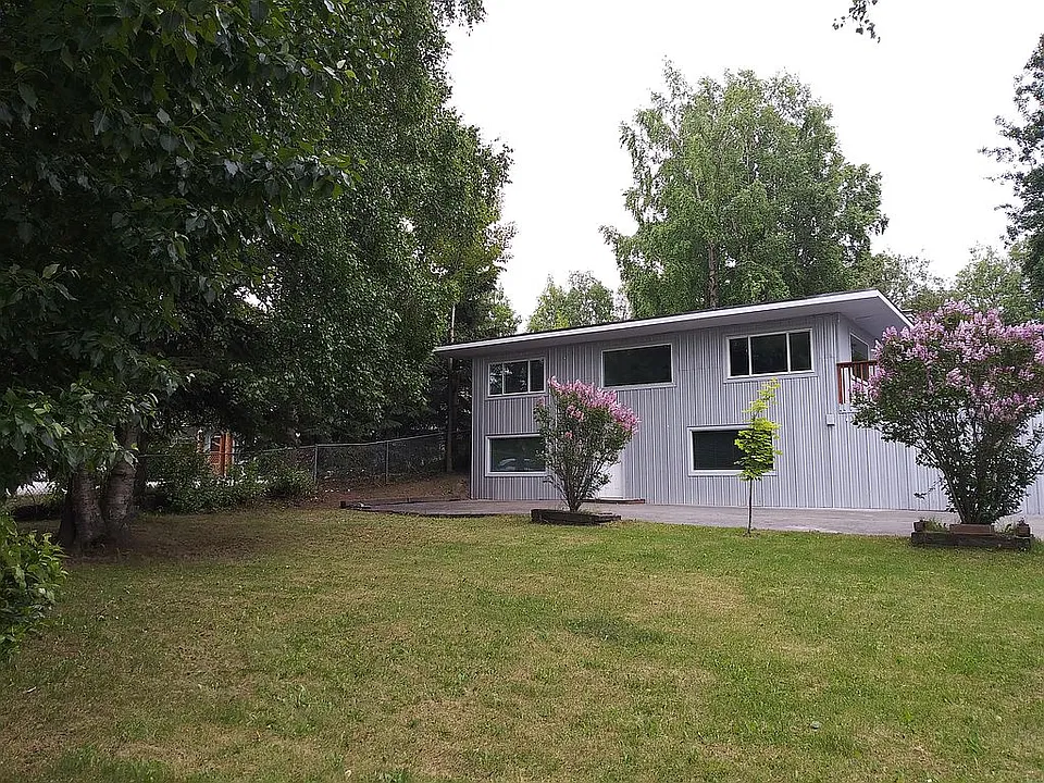 Beautiful Huge Yard