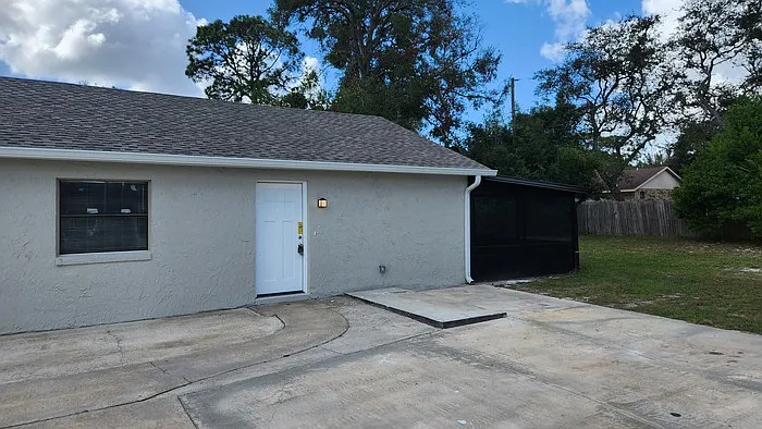 3 bed, 2.0 bath, 1148 sqft, $1,790 — Photo 3
