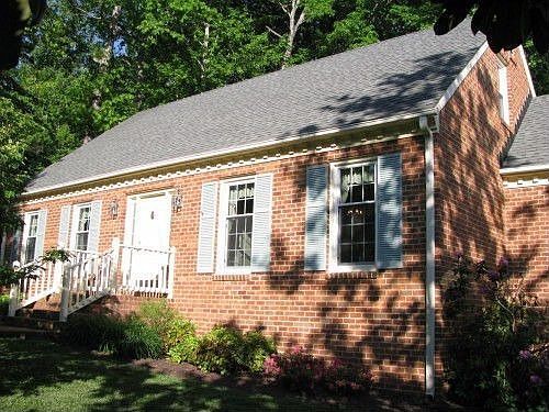 1st image of 110 Roberts Ave