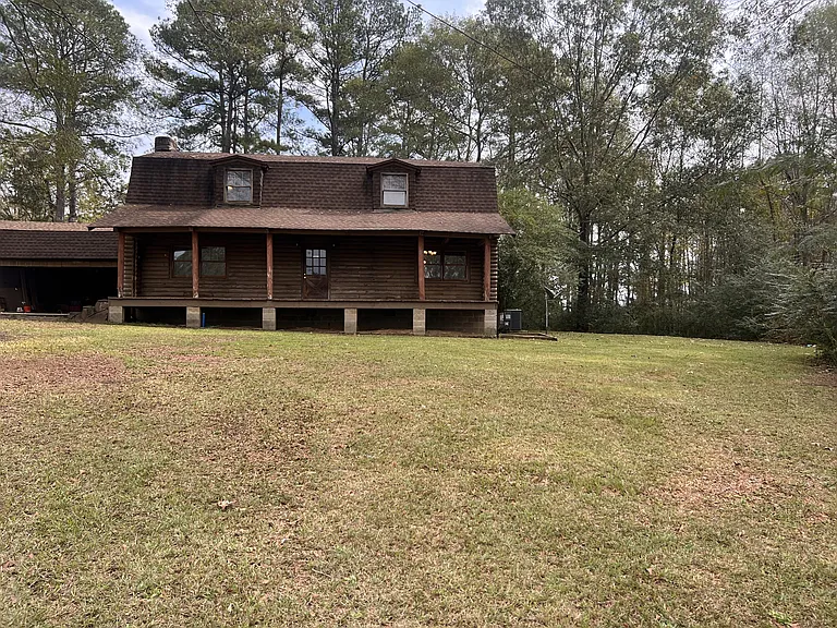 1353 Old Towne Rd — Photo 2