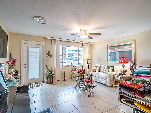 3rd image of 131 Doolen Ct APT 103