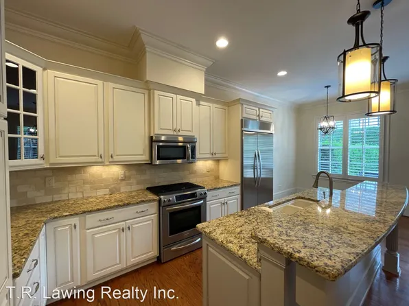 6227 Fletcher Cres, Charlotte, NC 28226