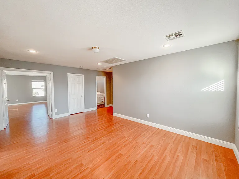 3335 Antique Rose Dr — Photo 16
