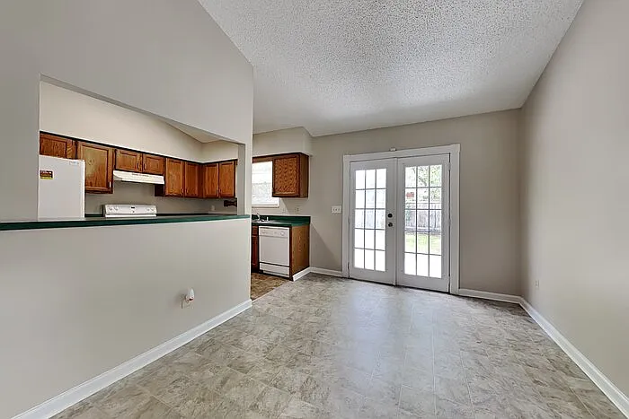 8131 Cumberland Gap Trl — Photo 3