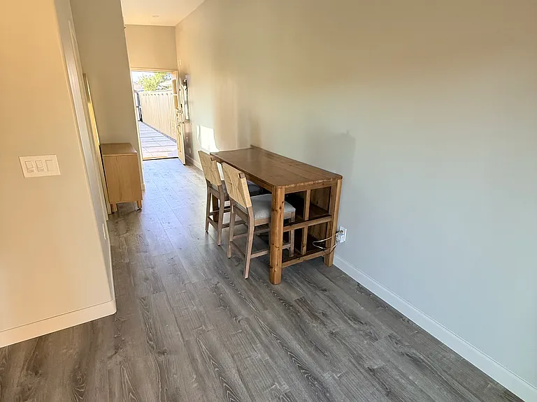 8851 Glenhaven St — Photo 7