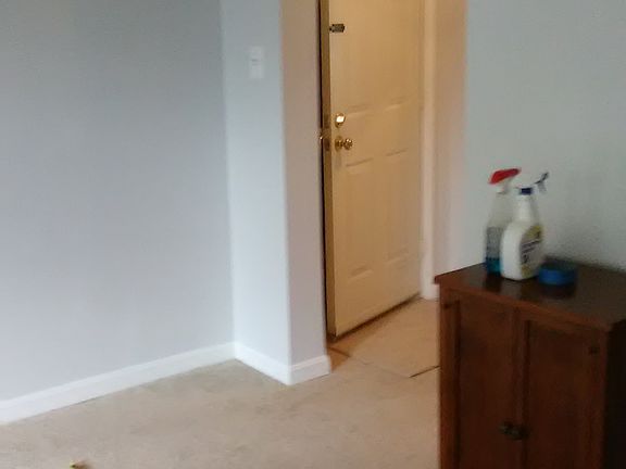 3rd image of 2011 Key Blvd #587