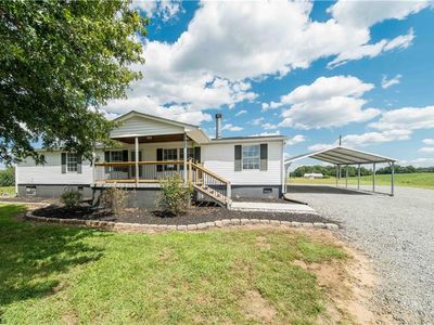 1504 Varnie Rd, Yadkinville, NC, 27055
