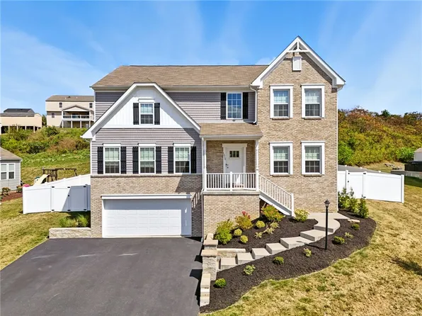 1015 Livorno Dr, Oakdale, PA 15071