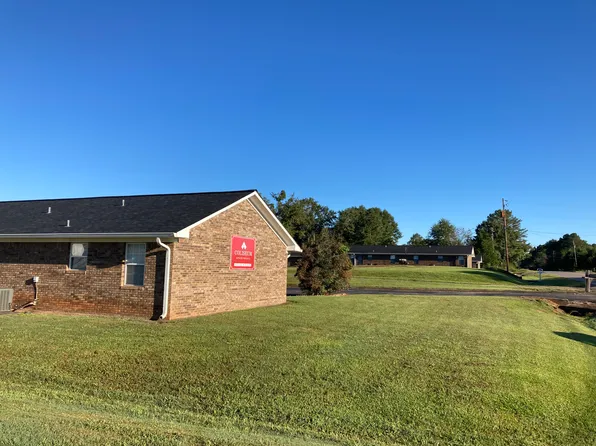 Coliseum 3- One Bedroom Apartments, 111 Nisbet Lake Rd #Col-2, Jacksonville, AL 36265