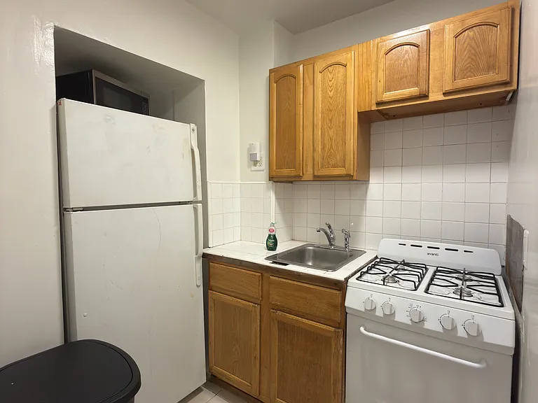 86 Ryerson St #2 — Photo 10