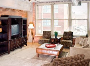 200 Walnut St APT 306, Kansas City, MO 64106