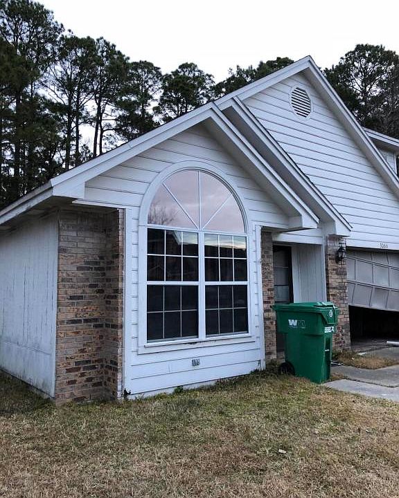 1st image of 3066 Yorktown Cir