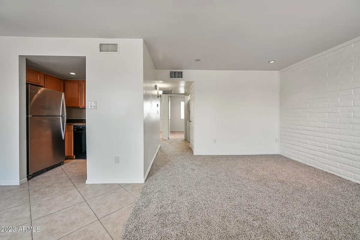Building Photo - 1234 N 36th St #202