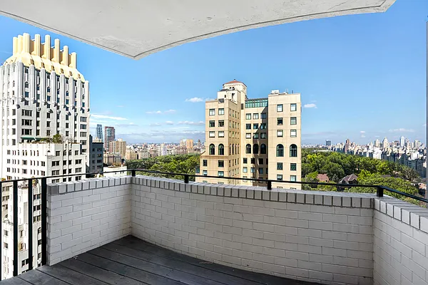 Sold by Compass | media 2